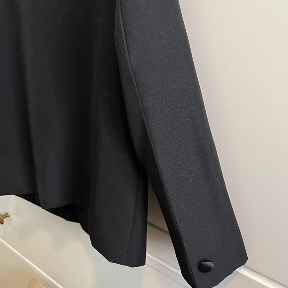 COPY - Boy Size 6 Black Jacket - Picture 4 of 4